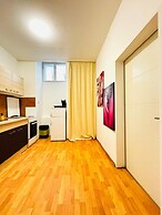 Central 1BR Apartment Near Augarten