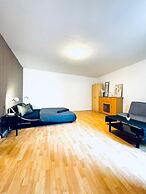 Bright 1BR Apartment Near Augarten