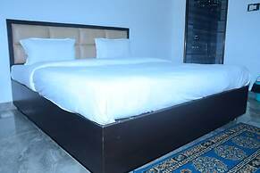 Shri Narayanam Guest House & Home Stay