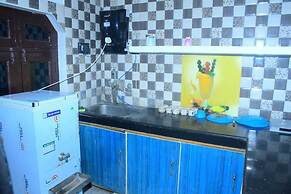 Shri Narayanam Guest House & Home Stay
