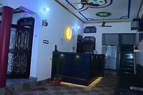 Shri Narayanam Guest House & Home Stay