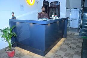 Shri Narayanam Guest House & Home Stay