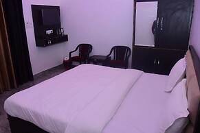 Shri Narayanam Guest House & Home Stay
