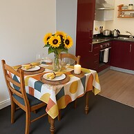 Bijoux Studio Apartment - Exeter - Sleeps 2