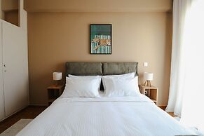 Citylight Apartment by Corfuescapes