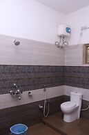 Royal Chetan Inn