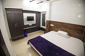 Sri Residency