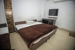 Sri Residency