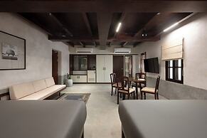 Delhi House