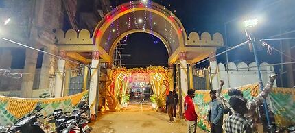 Hotel Karishma Palace Badnawar