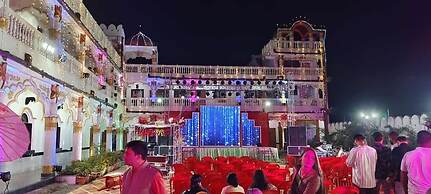 Hotel Karishma Palace Badnawar