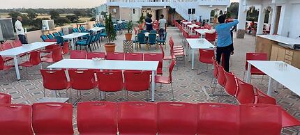 Hotel Karishma Palace Badnawar