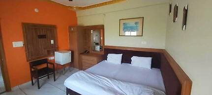 Hotel Karishma Palace Badnawar