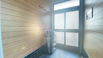 AkiraHome Tsurumibashi