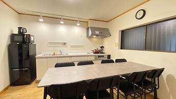 AkiraHome Tsurumibashi