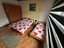Zig-ana Apartments near the Old Bridge