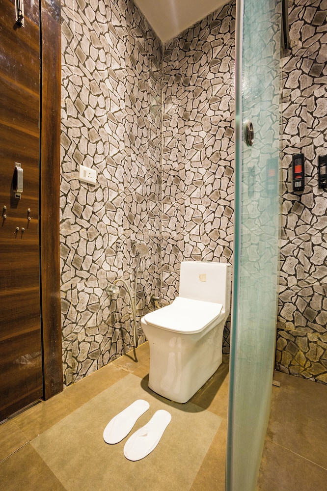 Alaya Stays Krishna Manor 3BHK With Pool