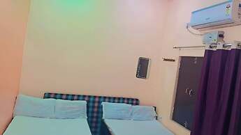 Lakshman Guest House