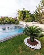 ROSSA MARIN HOTEL