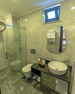 ROSSA MARIN HOTEL