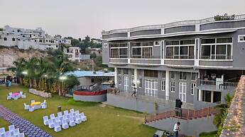 Shree Vallabh Resort