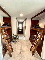 Banana Bunks Mirissa