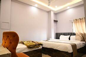 Trinetra Homestay