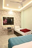 Trinetra Homestay