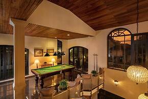 Clove Villa Kandy