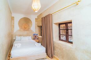 Riad Lalla Fatima