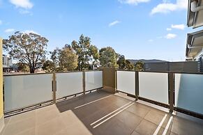 Stylish Townhouse With Private Courtyard
