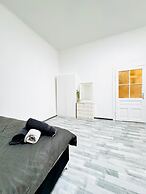 Beautiful Studio Apt Near Rathausplatz