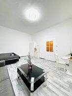 Beautiful Studio Apt Near Rathausplatz