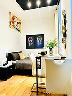 Bright Studio Stay Apt Near Rathausplatz