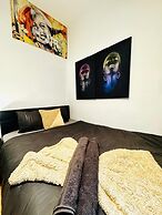 Bright Studio Stay Apt Near Rathausplatz