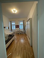 Cozy Studio Apt Near Rathausplatz