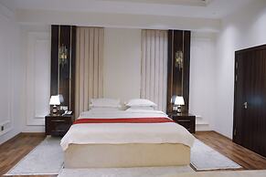 Kangurt Grand Hotel