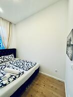 Comfortable 3BR Stay Kaufpark Area