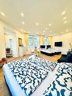 Comfortable 3BR Stay Kaufpark Area