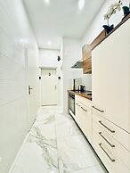 Comfortable 3BR Stay Kaufpark Area