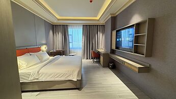 Amaris Hotel