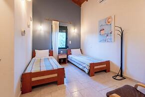 Villa Chloe With Private Pool