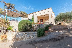 Villa Chloe With Private Pool