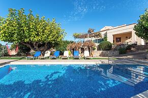 Villa Chloe With Private Pool