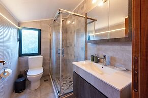 Villa Chloe With Private Pool