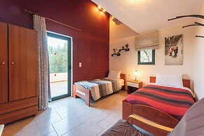 Villa Chloe With Private Pool