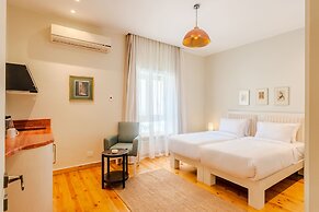 Longchamps Hotel