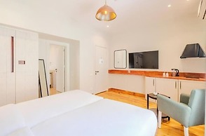Longchamps Hotel