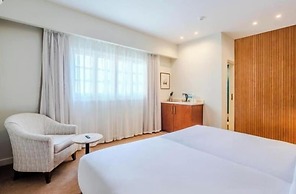 Longchamps Hotel