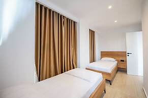 Hotel ENAD